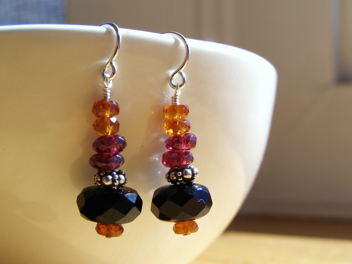 Onyx, Hessonit Granat Und Ohrringe von StoopSaleDesigns