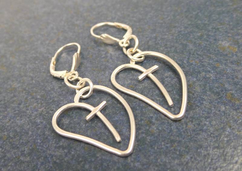 Kreuz Herz Ohrringe, Sterling Silber Ohrhänger Kreuz Herz Ohrringe, Sterling Silber Ohrhänger von StormFlightDesigns