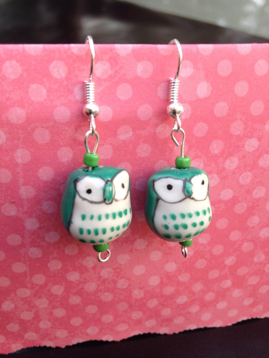 Grüne Eule Ohrringe, Braune Schmuck, Ohrclips, Süße Geschenke Für Kinder, Teen Geschenke, Eulenliebhaber Geschenk Titan Eulen Beiträge von StoryBookEarrings