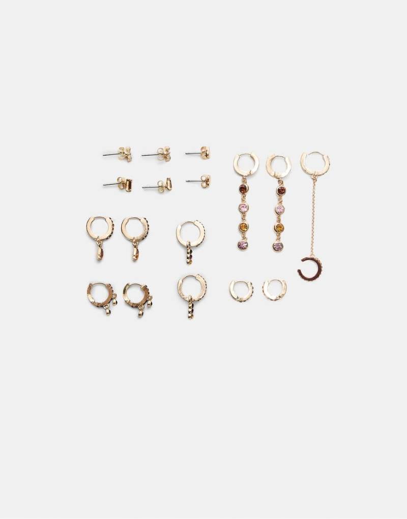 Stradivarius - 9er-Set Creolen und Ohrringe in Gold-Optik mit verschiedenen Schmucksteinen-Gelb von Stradivarius