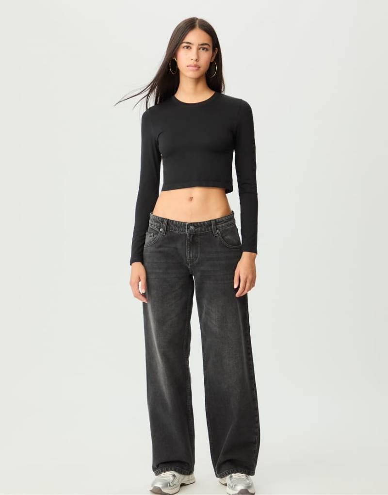 Stradivarius - Baggy-Jeans aus schwarzem Denim in verwaschener Optik mit mittelhohem Bund-Grau von Stradivarius