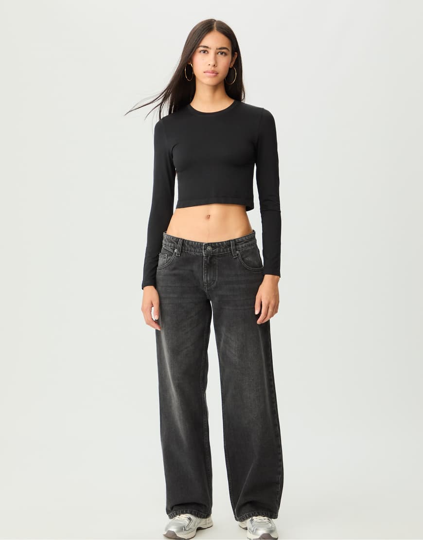 Stradivarius - Baggy-Jeans aus schwarzem Denim in verwaschener Optik mit mittelhohem Bund-Grau von Stradivarius