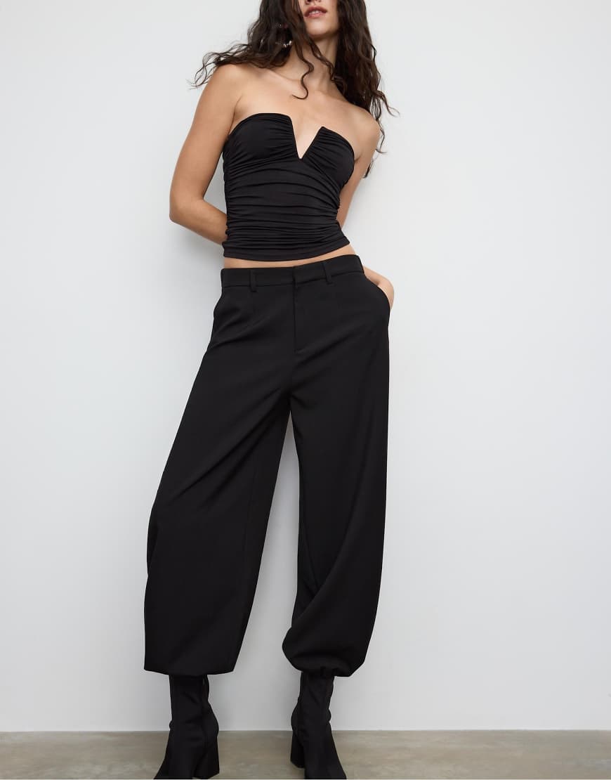 Stradivarius - Ballonhose in Schwarz von Stradivarius