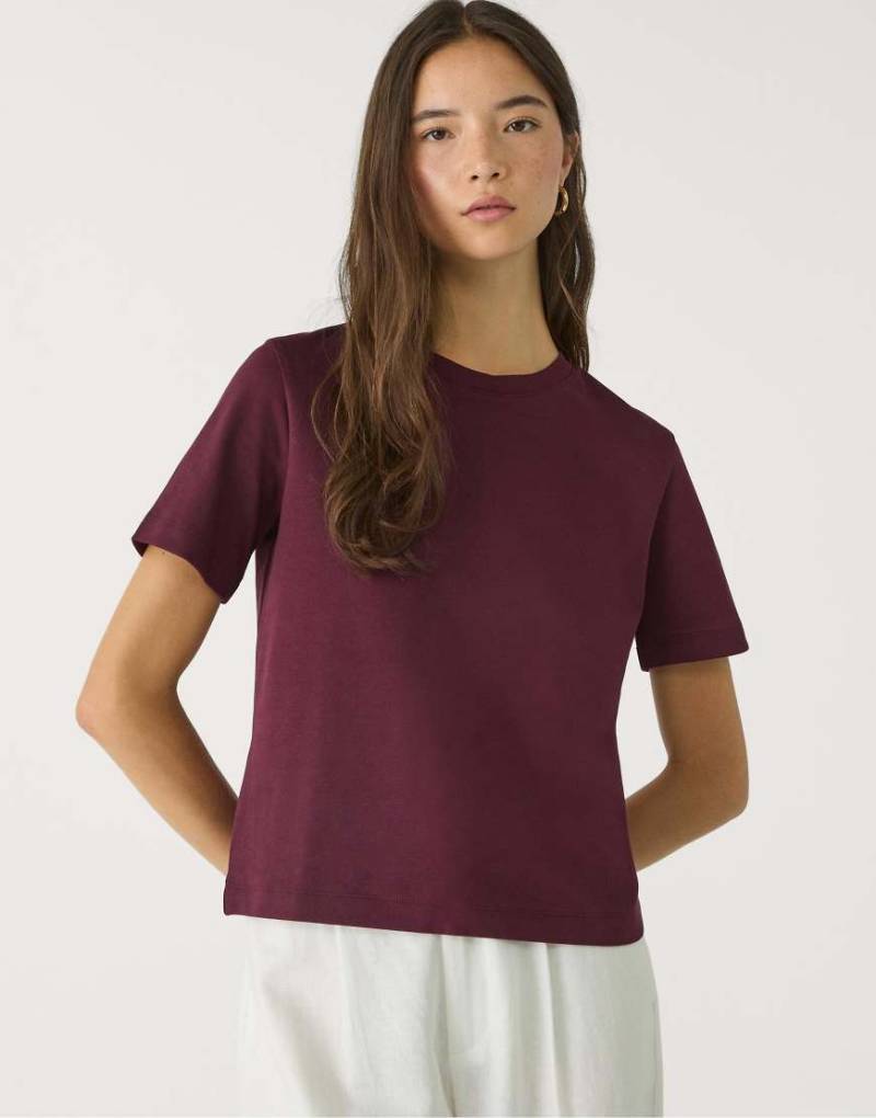 Stradivarius - Basic - Schweres T-Shirt in Aubergine mit regulärer Passform-Lila von Stradivarius