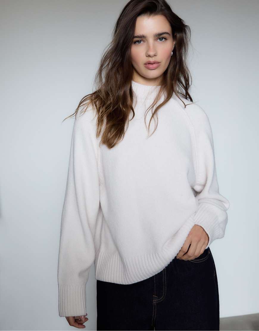 Stradivarius - Basic-Strickpullover in Steinbeige-Neutral von Stradivarius