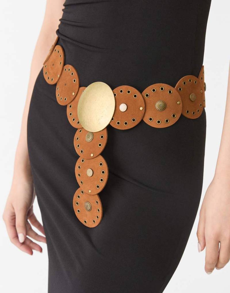 Stradivarius - Boho-Gürtel in hellem Camel mit Kreis-Design-Neutral von Stradivarius