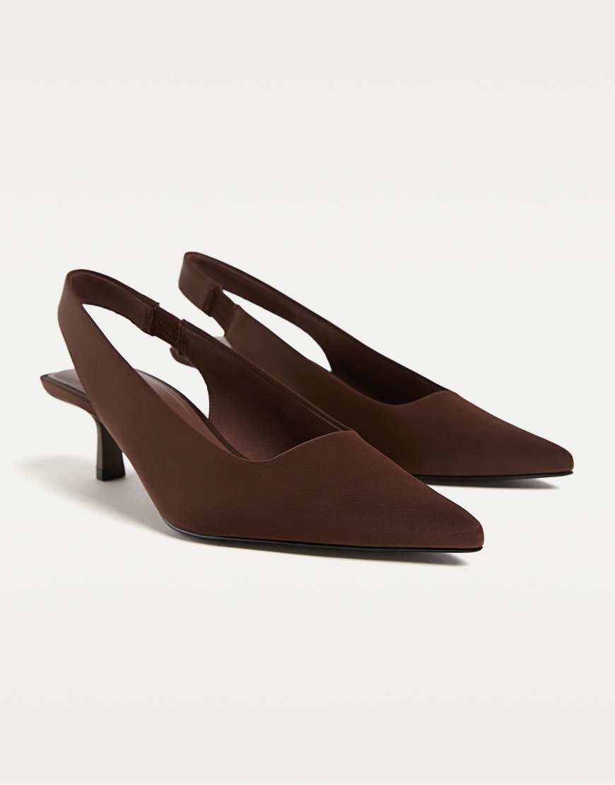 Stradivarius - Braune Schuhe mit Kitten-Absatz und Fersenriemchen-Brown von Stradivarius