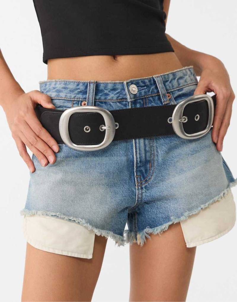 Stradivarius - Breiter Gürtel in Schwarz mit Doppelschnalle von Stradivarius