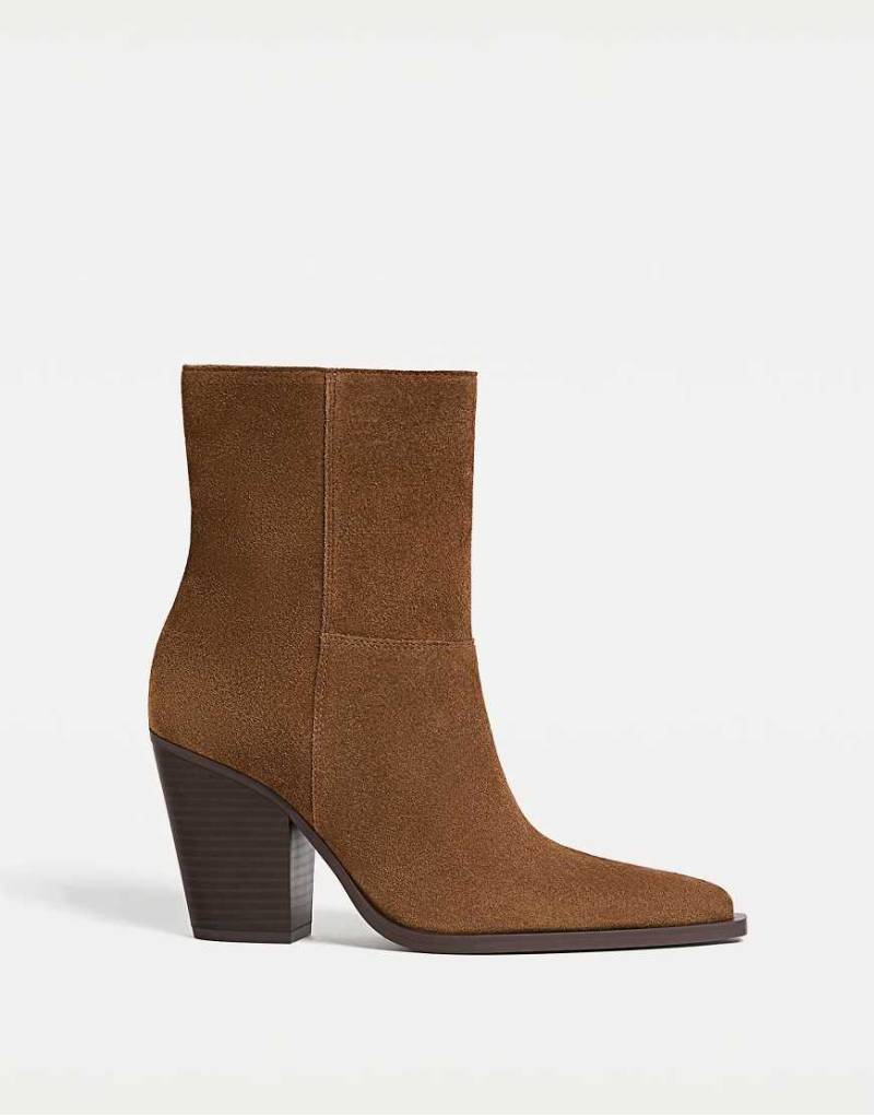 Stradivarius - Cowboy-Ankle-Boots aus Leder in Braun-Brown von Stradivarius