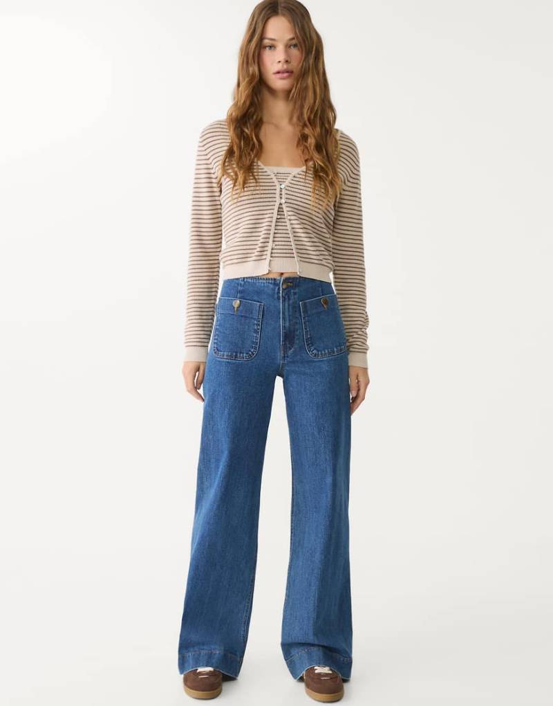 Stradivarius - D77 - Jeans in Blau überfärbt in schlichtem Design mit Taschen von Stradivarius