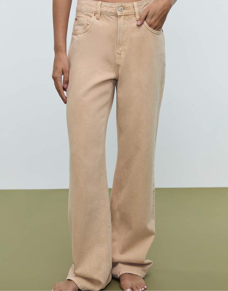 Stradivarius - D92 - Weite Straight Jeans in Creme-Weiß von Stradivarius