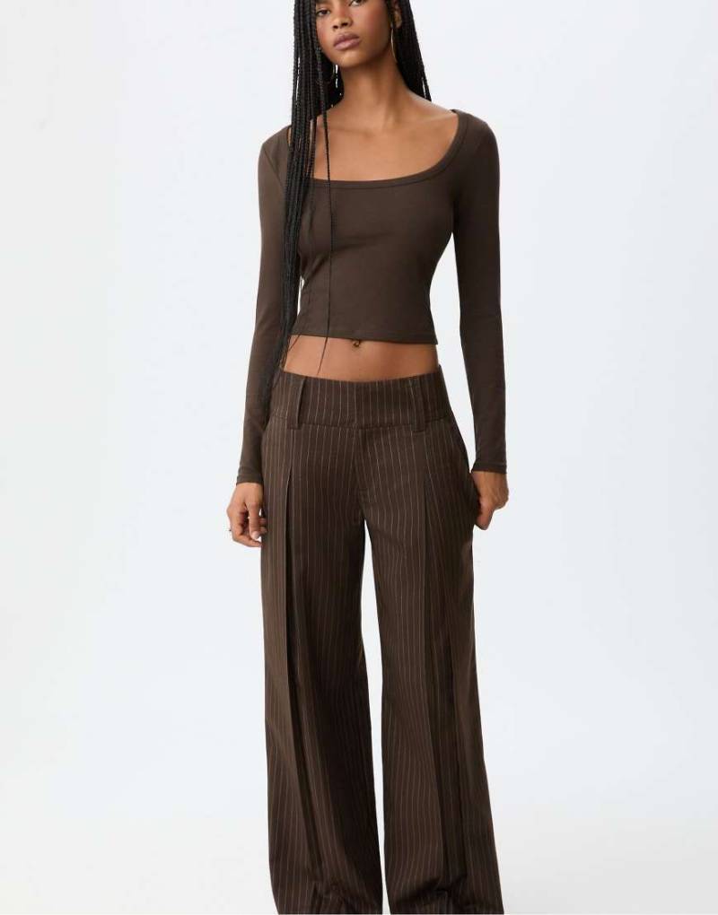 Stradivarius - Elegante Hose in Braun mit gestreiftem Bund-Brown von Stradivarius