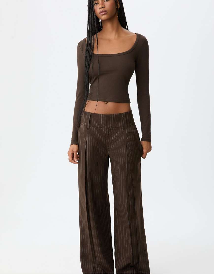 Stradivarius - Elegante Hose in Braun mit gestreiftem Bund-Brown von Stradivarius