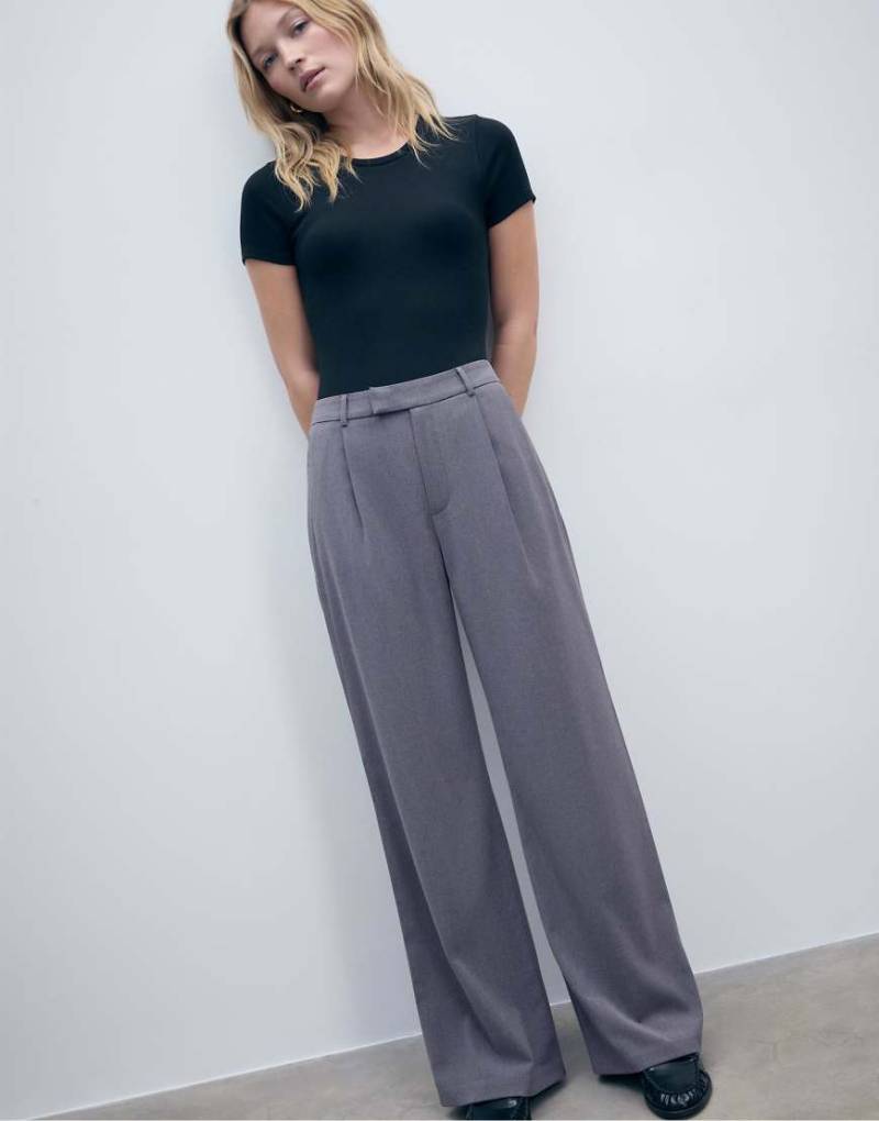Stradivarius - Elegante Hose in Dunkelgrau mit weitem Bein von Stradivarius