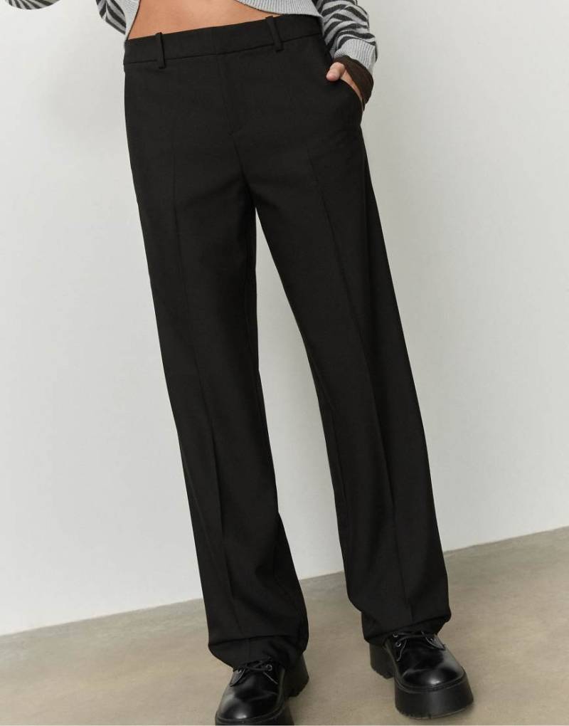 Stradivarius - Elegante Hose in Schwarz mit Taschen von Stradivarius