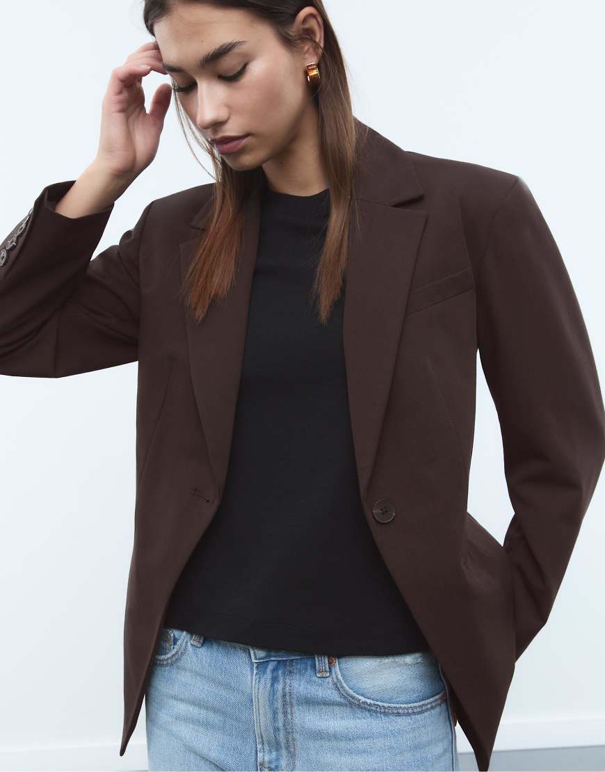 Stradivarius - Eleganter Blazer in Braun mit Knöpfen-Brown von Stradivarius