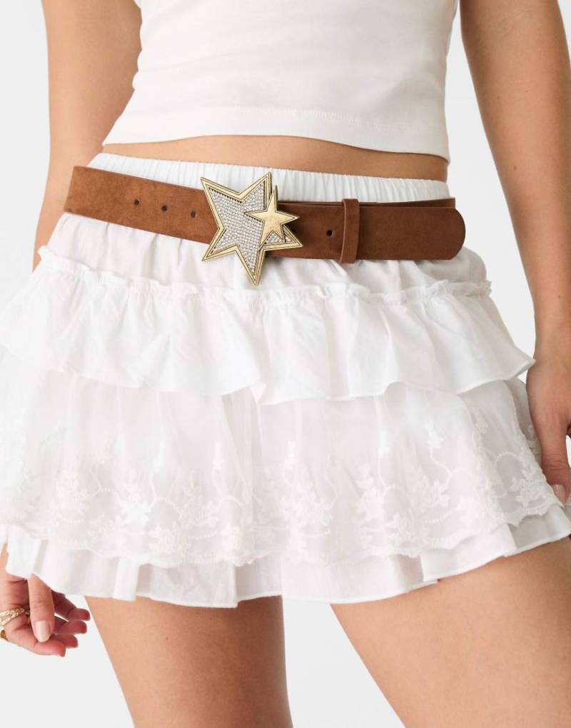 Stradivarius - Gürtel in Braun mit sternenförmiger Schnalle von Stradivarius