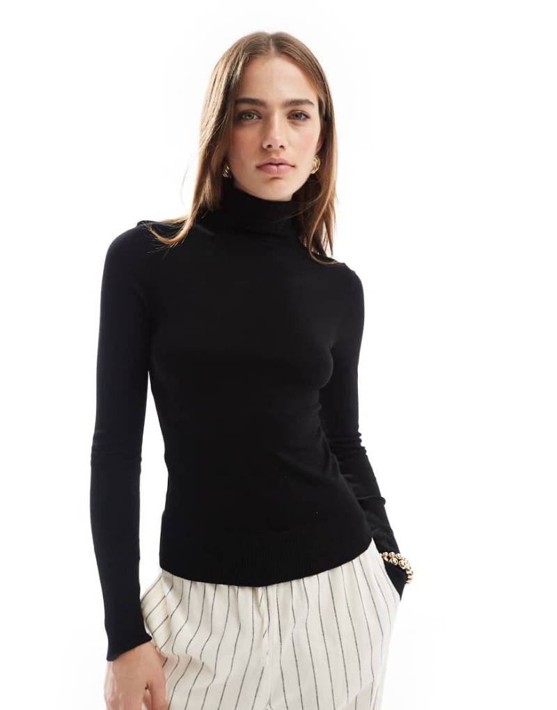 Stradivarius - Hochgeschlossener Strickpullover in Schwarz von Stradivarius