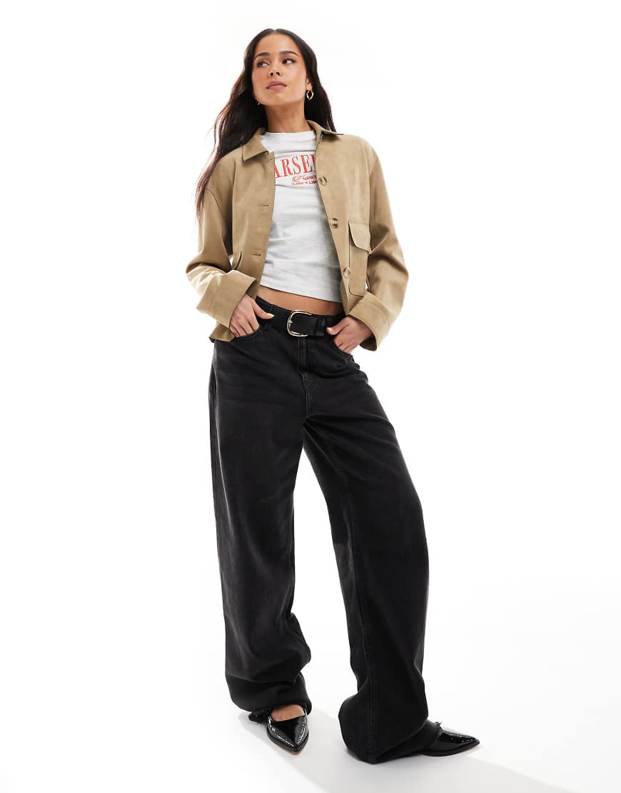 Stradivarius - Jacke aus Wildlederimitat in Sand-Braun von Stradivarius