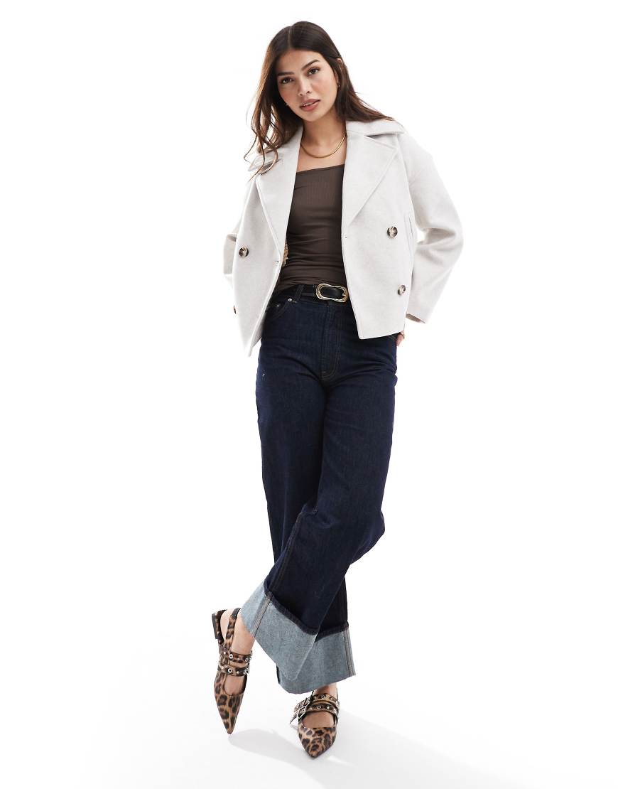 Stradivarius - Jacke in Creme in Wolloptik mit Knopfleiste-Weiß von Stradivarius