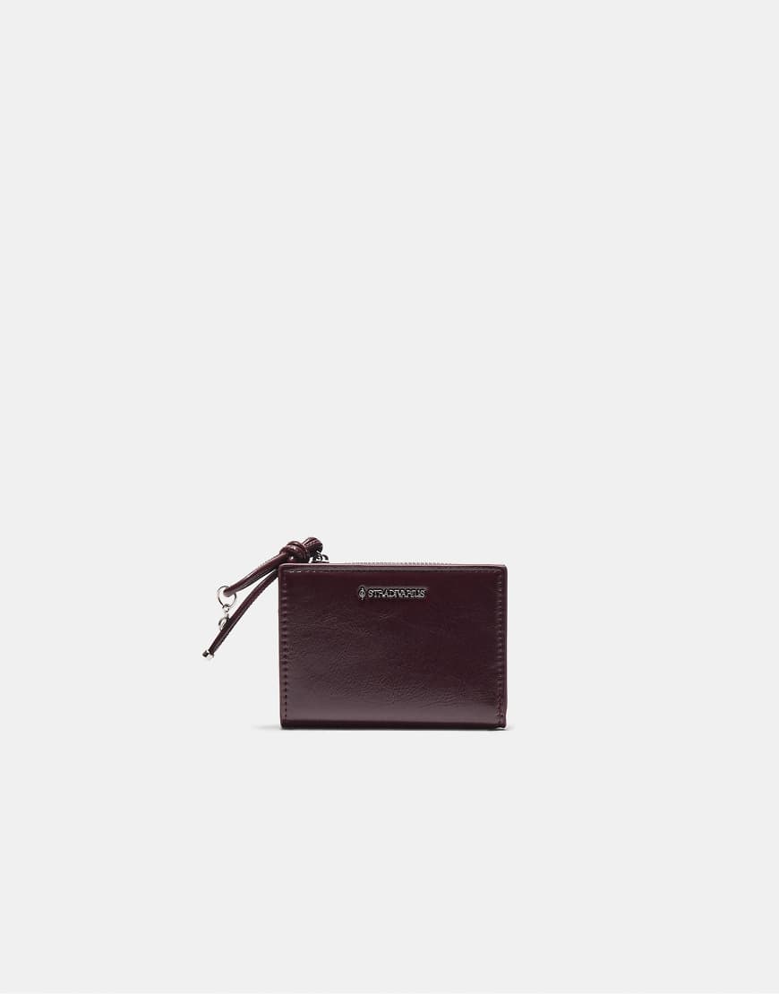 Stradivarius - Kartenetui-Geldbörse in Burgunderrot mit Zuglasche von Stradivarius