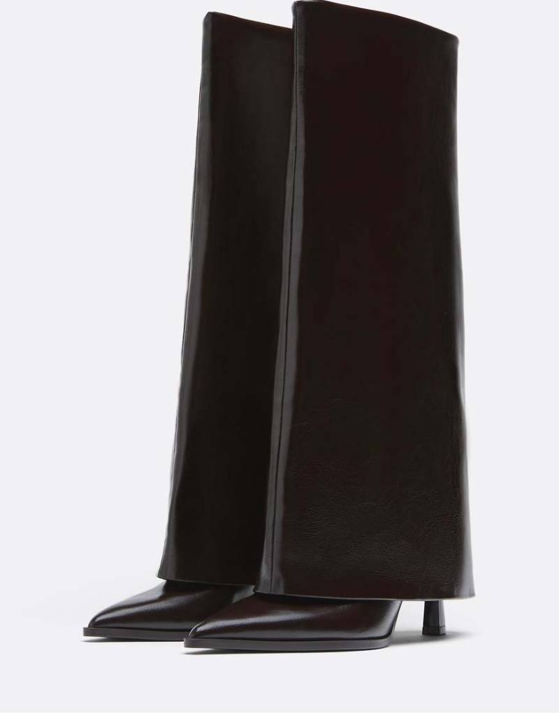 Stradivarius - Kniehohe Stiefel in Braun mit Umschlag-Brown von Stradivarius