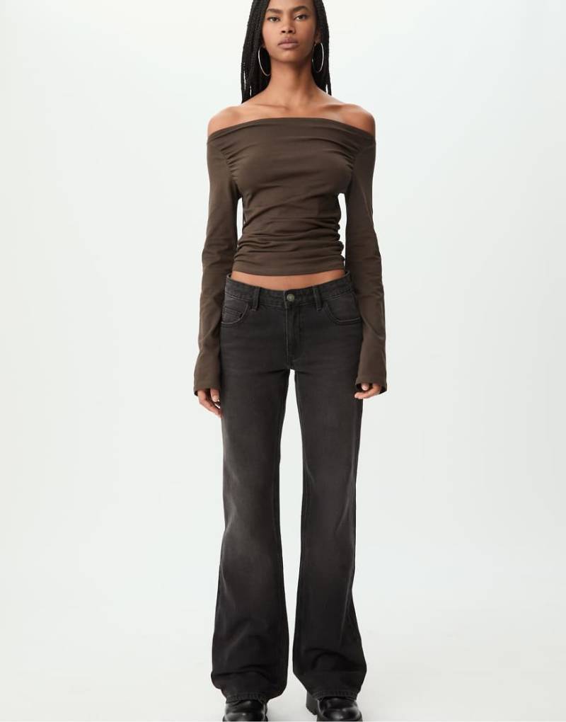 Stradivarius - Langärmliges Shirt in Braun mit Raffung-Brown von Stradivarius