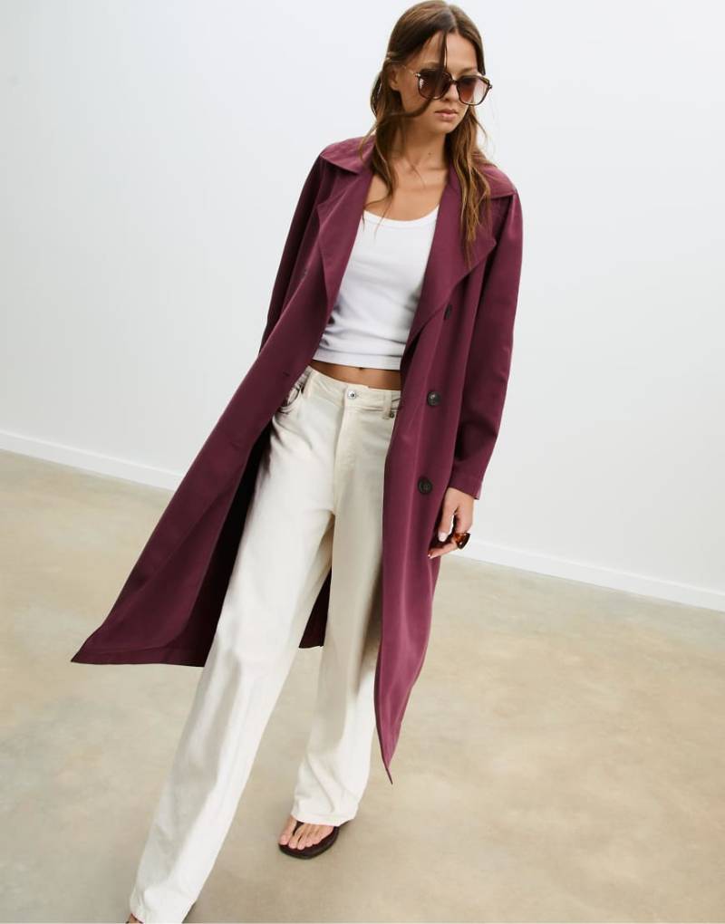 Stradivarius - Langer, locker geschnittener Oversize-Trenchcoat in Burgunderrot Stradivarius - Langer, locker geschnittener Oversize-Trenchcoat in Burgunderrot von Stradivarius
