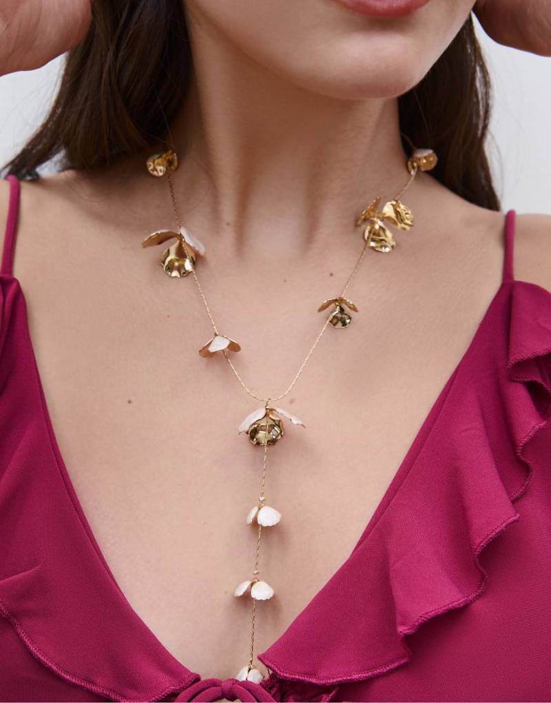 Stradivarius - Lasso-Kette in Ecru mit Blumendetails-Weiß von Stradivarius