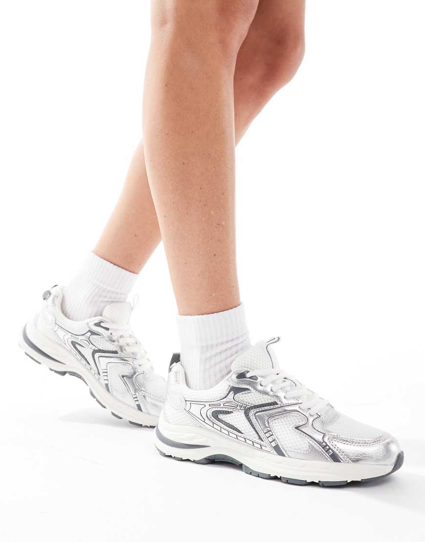 Stradivarius - Laufschuhe in Grau von Stradivarius