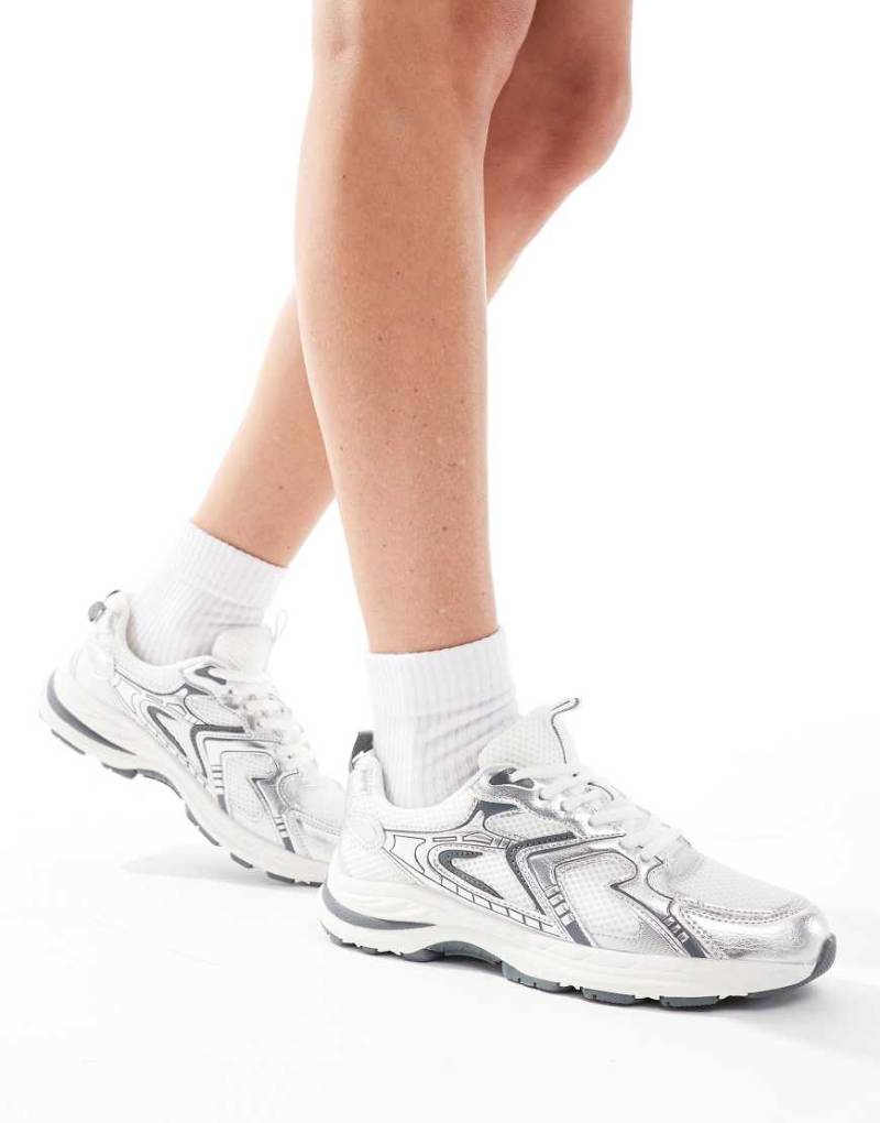 Stradivarius - Laufschuhe in Grau von Stradivarius