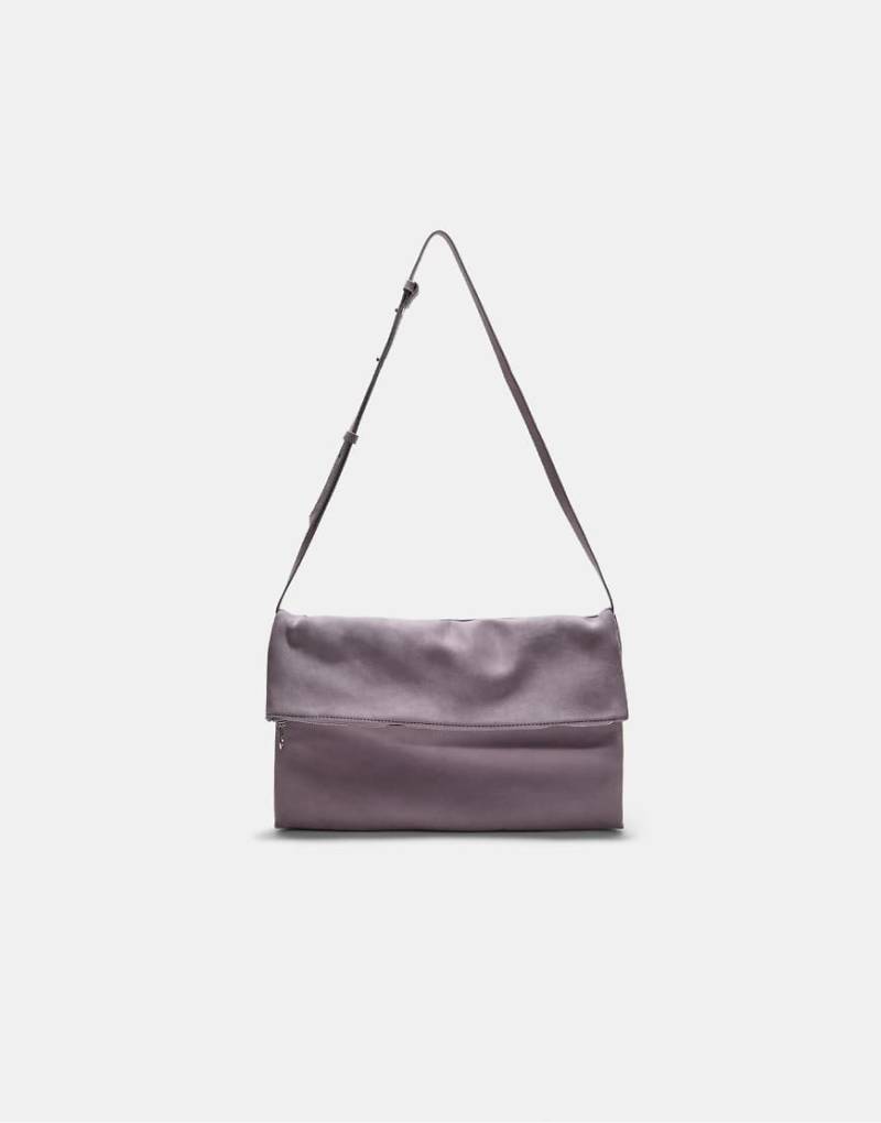 Stradivarius - Maxi-Clutch aus Wildlederimitat in Mauve-Lila von Stradivarius