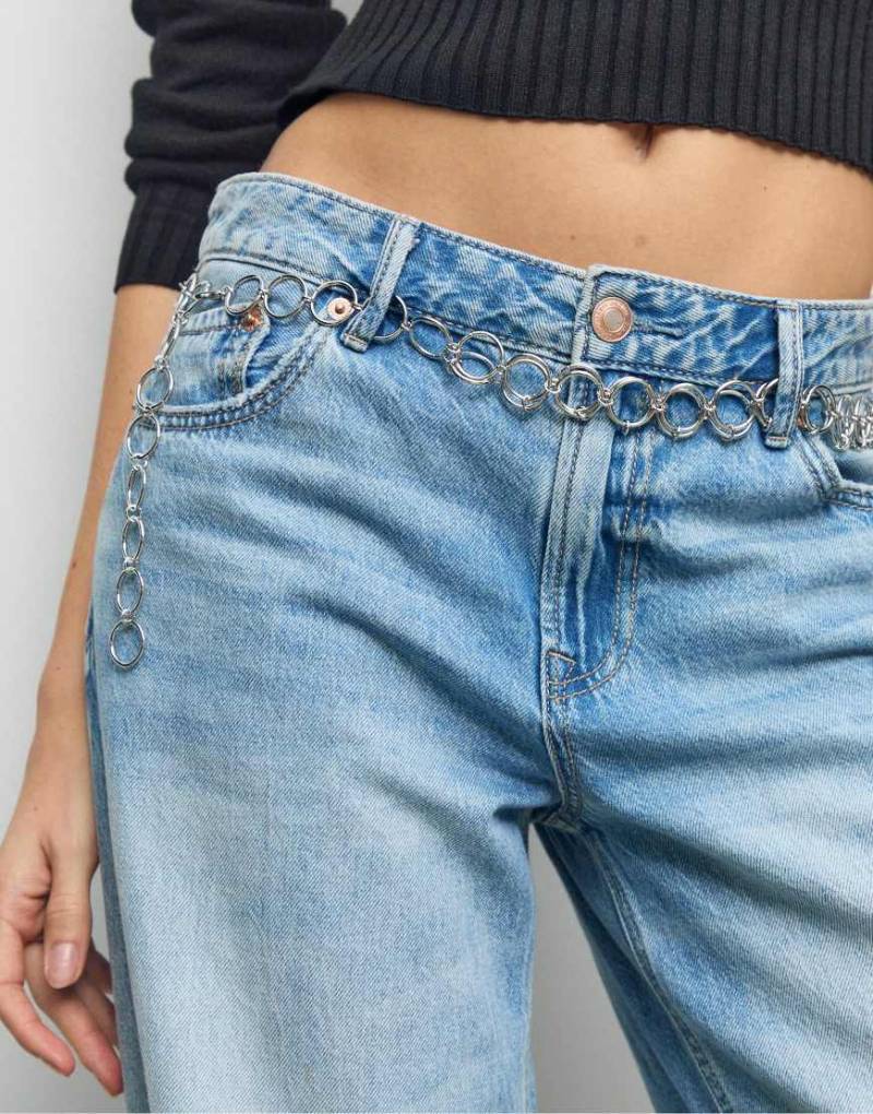 Stradivarius - Metallgürtel aus Ringgliedern in Grau von Stradivarius