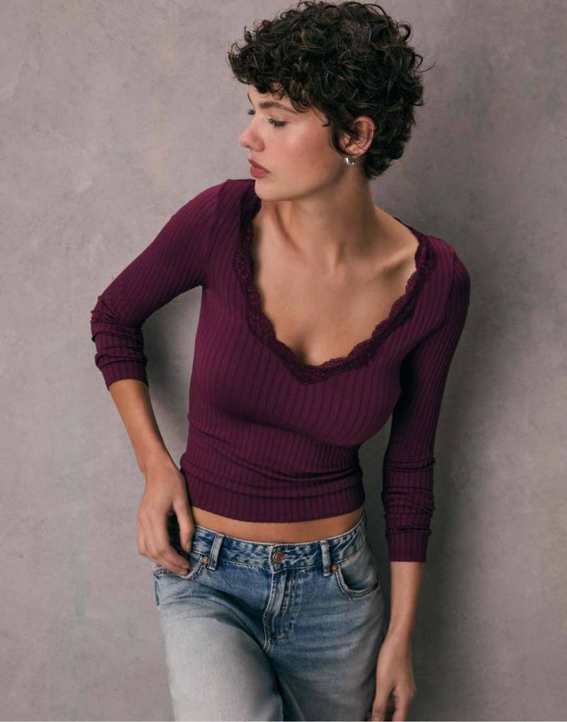 Stradivarius - Nahtloses Oberteil aus Spitze in Violett-Lila von Stradivarius