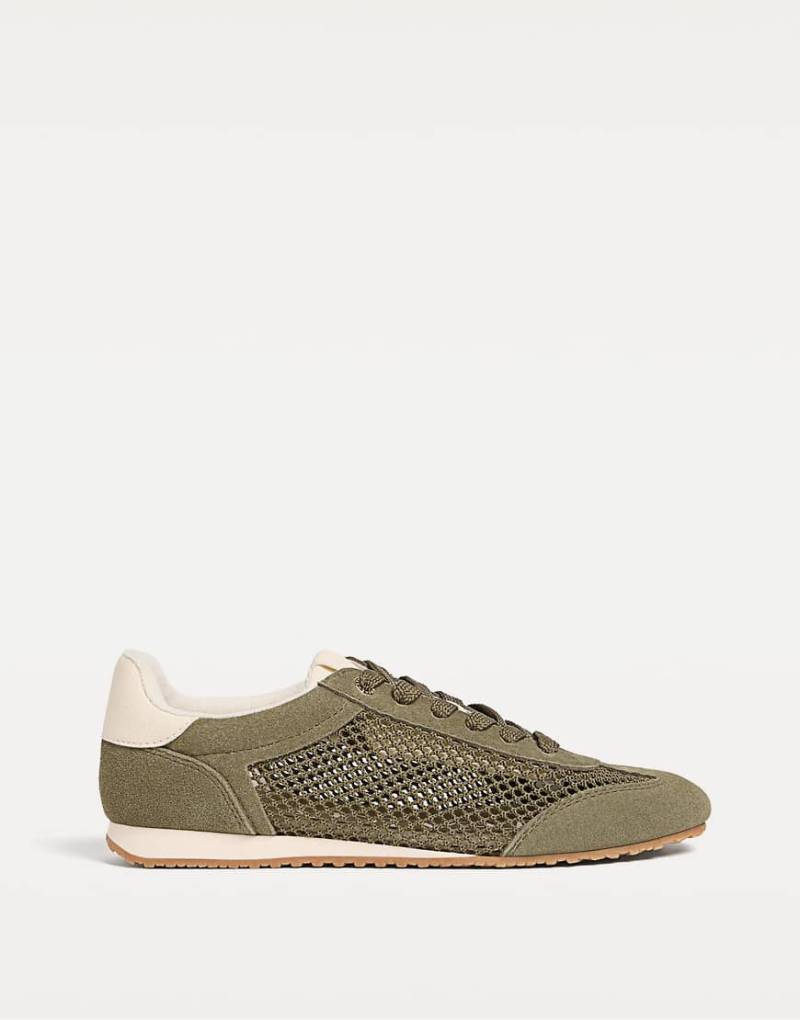Stradivarius - Openwork - Sneaker in Khaki-Grün von Stradivarius