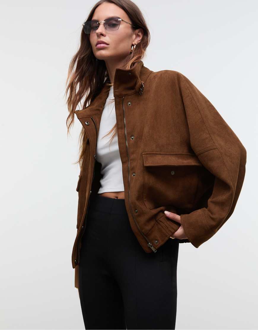 Stradivarius - Oversize-Jacke aus Wildlederimitat in Braun-Brown von Stradivarius