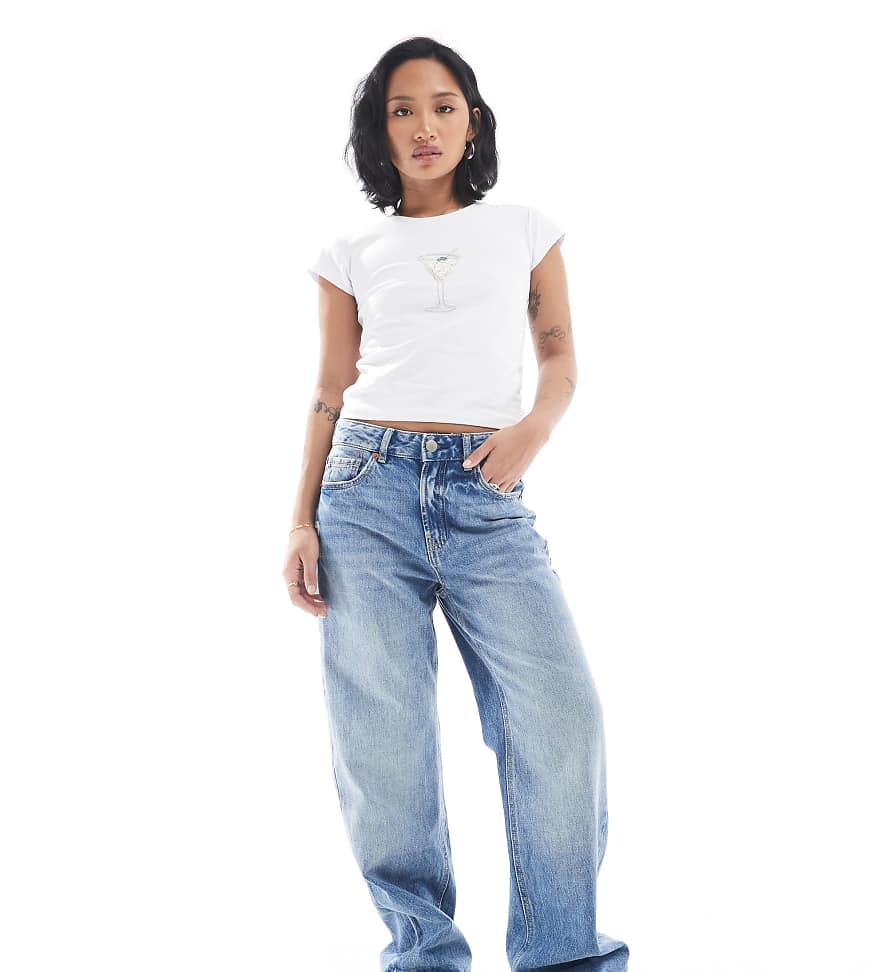 Stradivarius Petite - D92 - Straight Jeans in mittlerer Waschung-Blau von Stradivarius