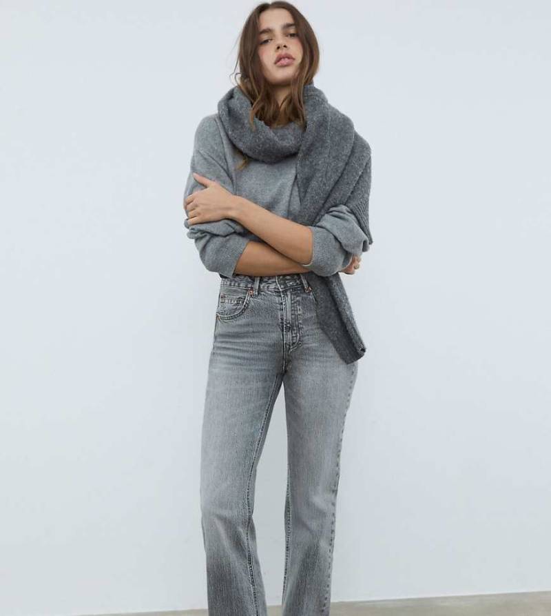 Stradivarius Petite - D98 - Gerade geschnittene Jeans in Mittelgrau mit Vintage-Effekt von Stradivarius