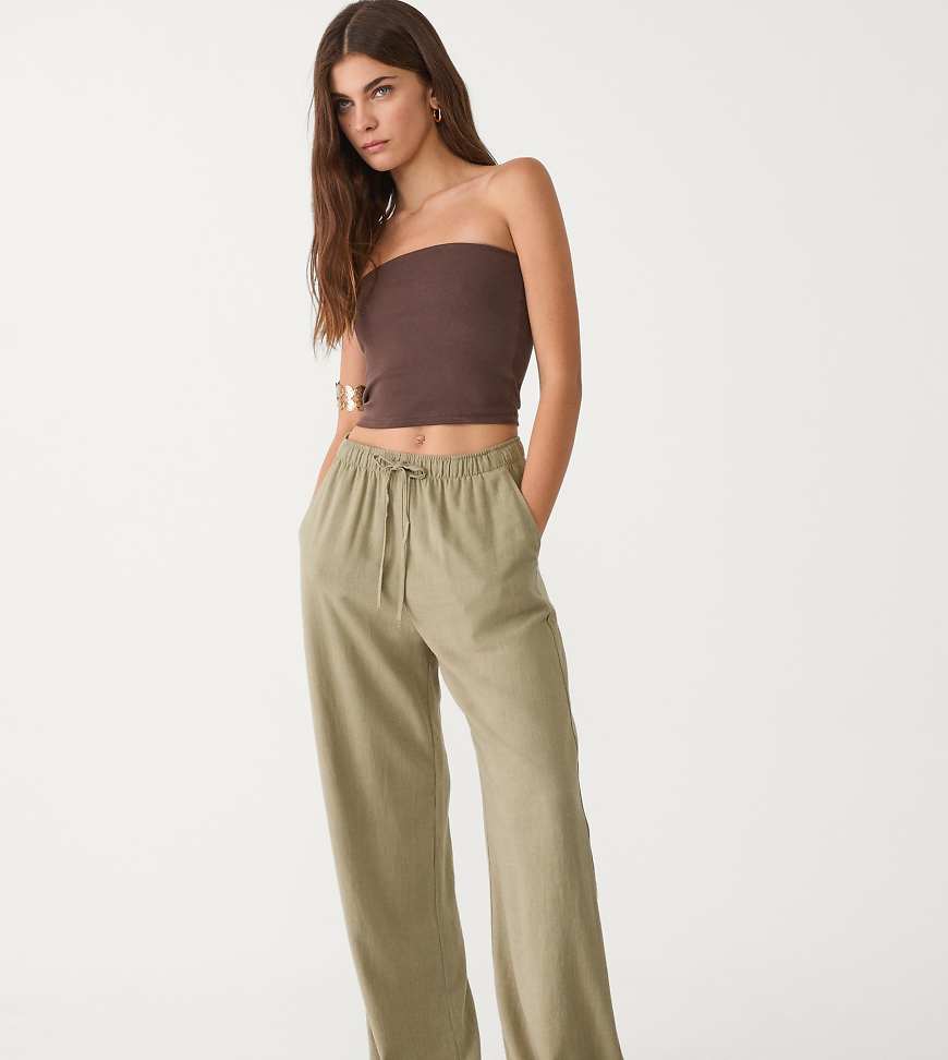 Stradivarius Petite - Hose aus Leinenmix in Mittelgrün Stradivarius Petite - Hose aus Leinenmix in Mittelgrün von Stradivarius