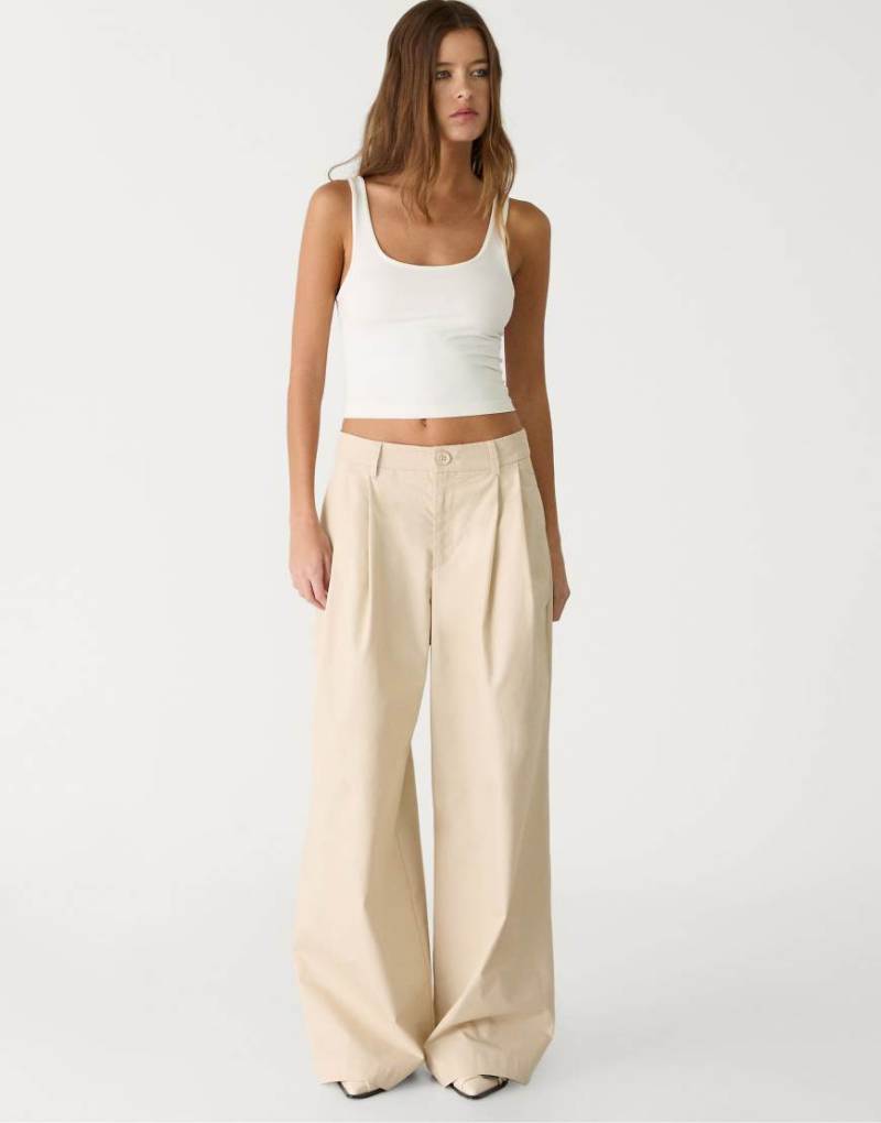 Stradivarius - Popeline-Hose in Steinbeige mit weitem Bein und Abnähern-Neutral von Stradivarius