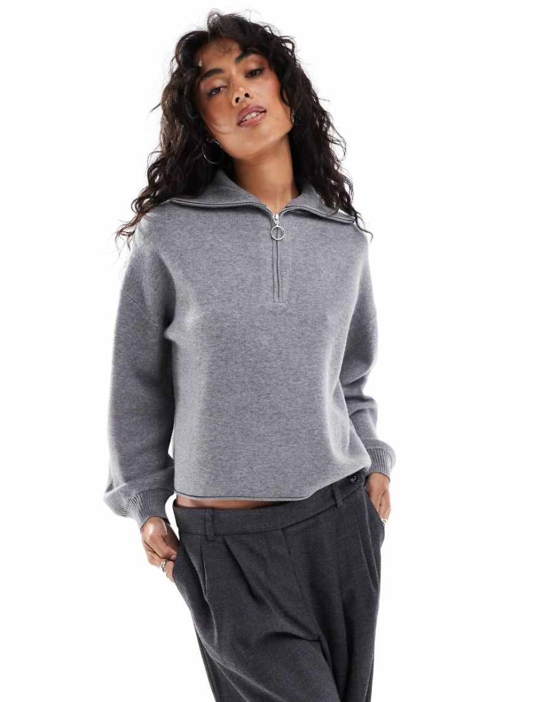 Stradivarius - Pullover in Grau mit kurzem Reißverschluss von Stradivarius