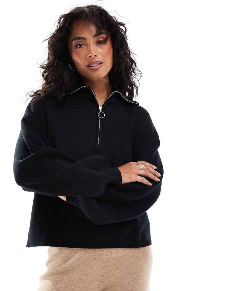 Stradivarius - Pullover in Schwarz mit kurzem Reißverschluss von Stradivarius