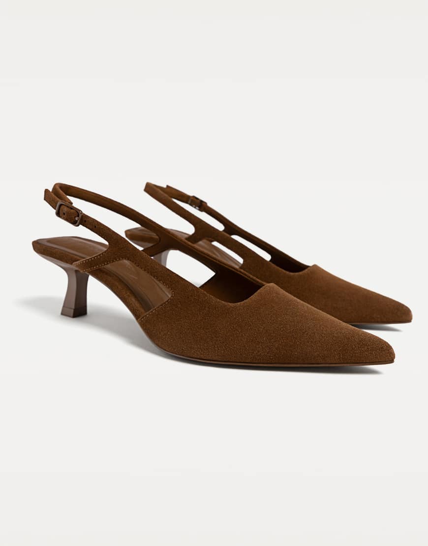 Stradivarius - Pumps aus Leder in Braun mit Kitten-Absatz Stradivarius - Pumps aus Leder in Braun mit Kitten-Absatz von Stradivarius