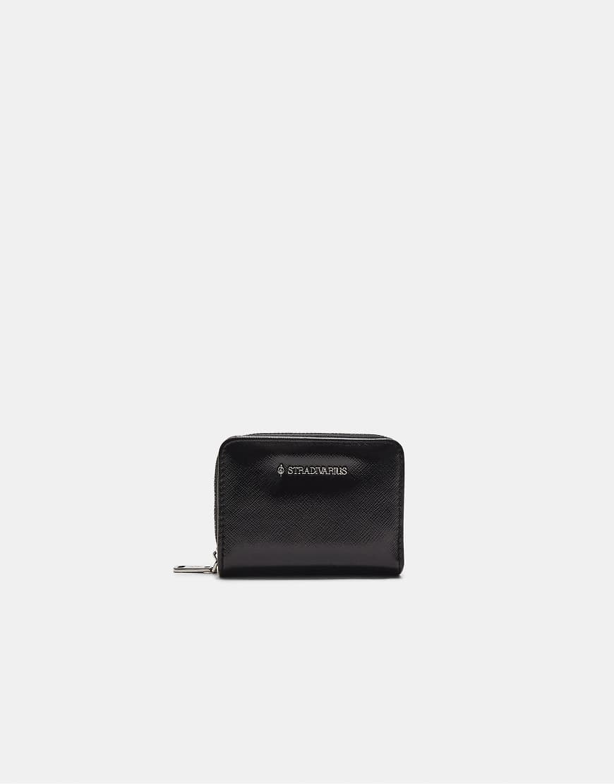Stradivarius - Rechteckige, schimmernde Geldbörse in Schwarz von Stradivarius