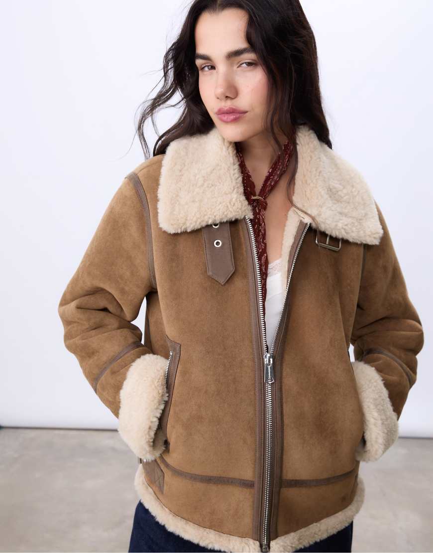 Stradivarius - Regular Fit Jacke in Beige mit Lammfellfutter-Neutral von Stradivarius