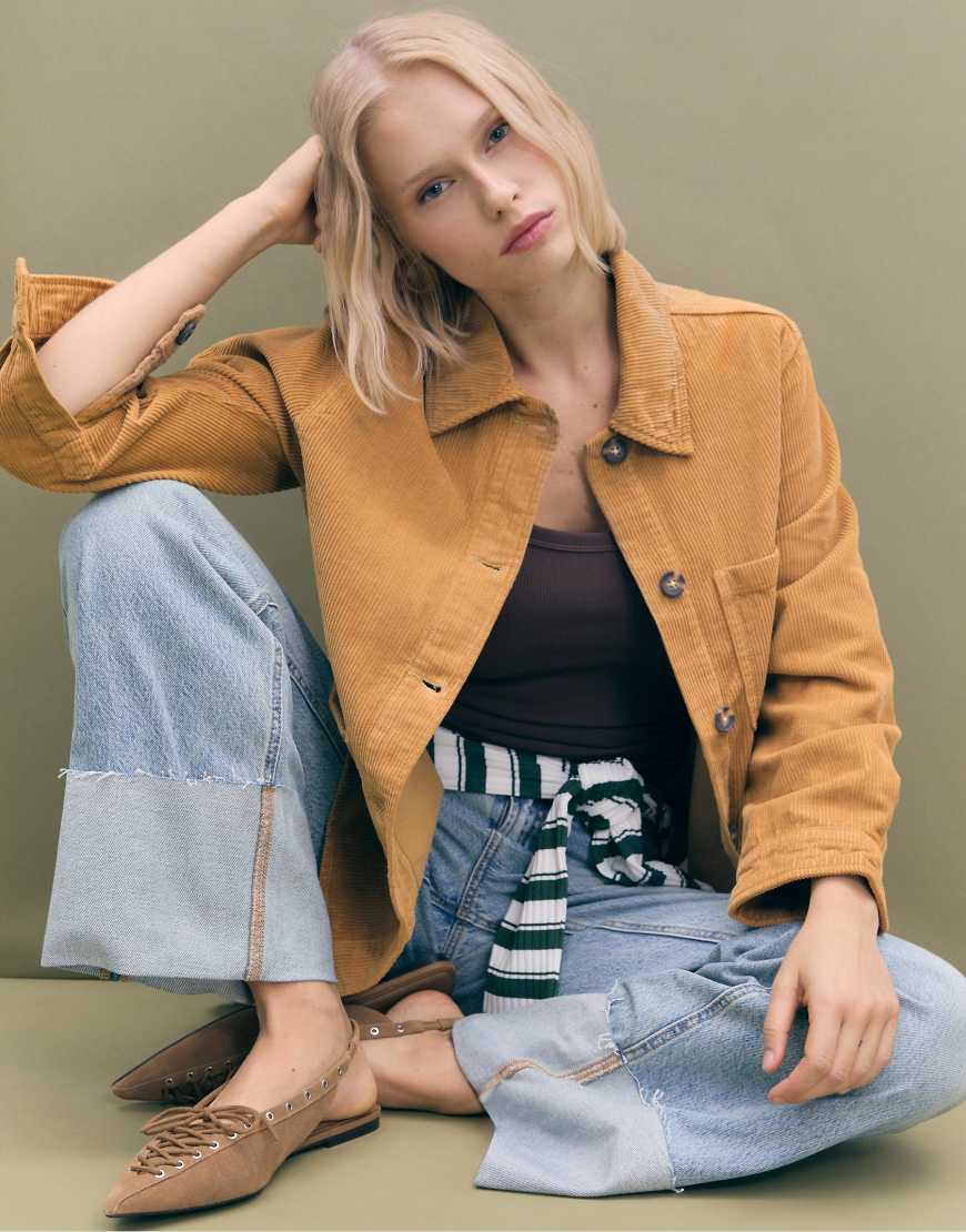 Stradivarius - Regular-Fit-Jacke in blassem Camel mit Taschen-Neutral von Stradivarius