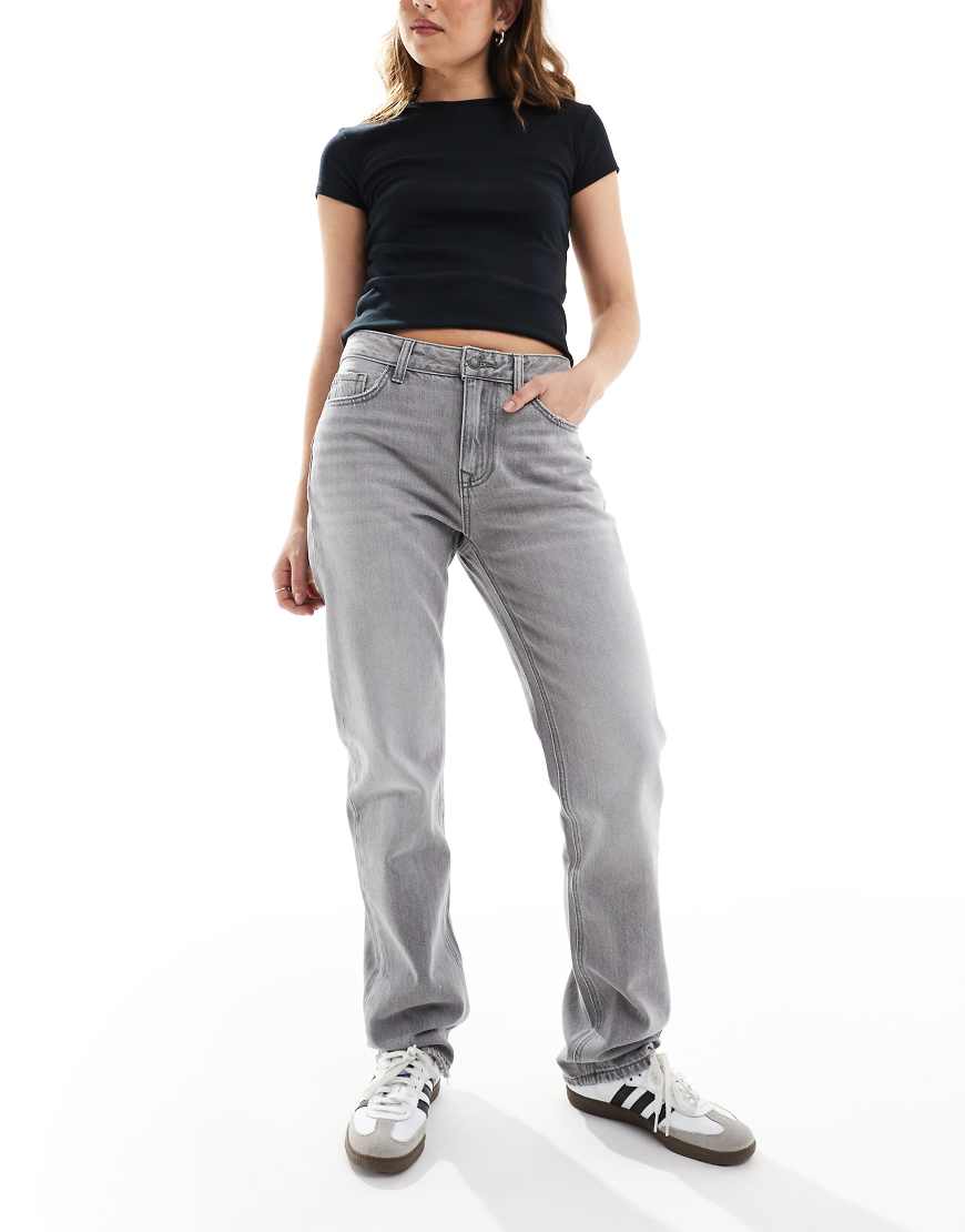 Stradivarius - STR - Gerade geschnittene Jeans in Dunkelgrau von Stradivarius