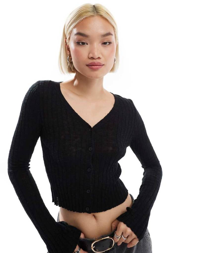 Stradivarius - STR - Leichte Strickjacke in Schwarz von Stradivarius