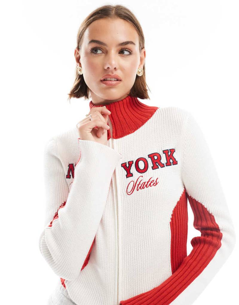 Stradivarius - STR - Strickjacke in Weiß mit „New York"-Motiv von Stradivarius