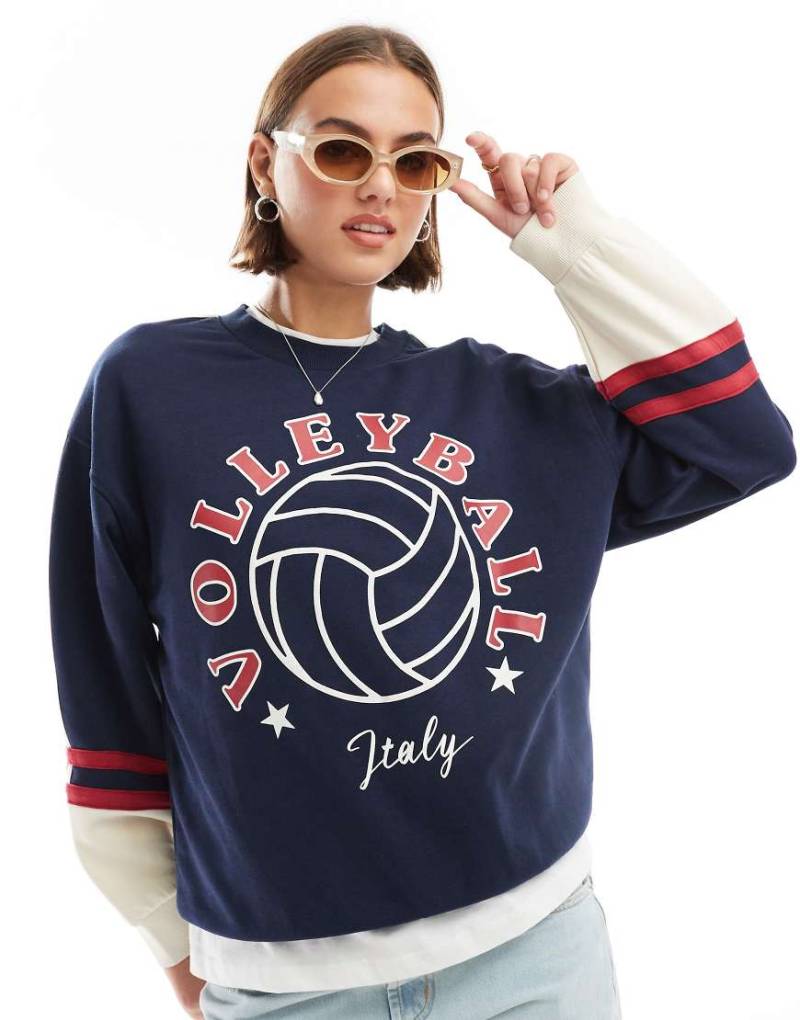 Stradivarius - STR - Sweatshirt in Beige mit „Italy Volleyball"-Print-Neutral von Stradivarius